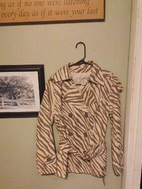 David Brooks Zebra-Stripe Trench Jacket - Taupe & Cream Size M Missing A Button